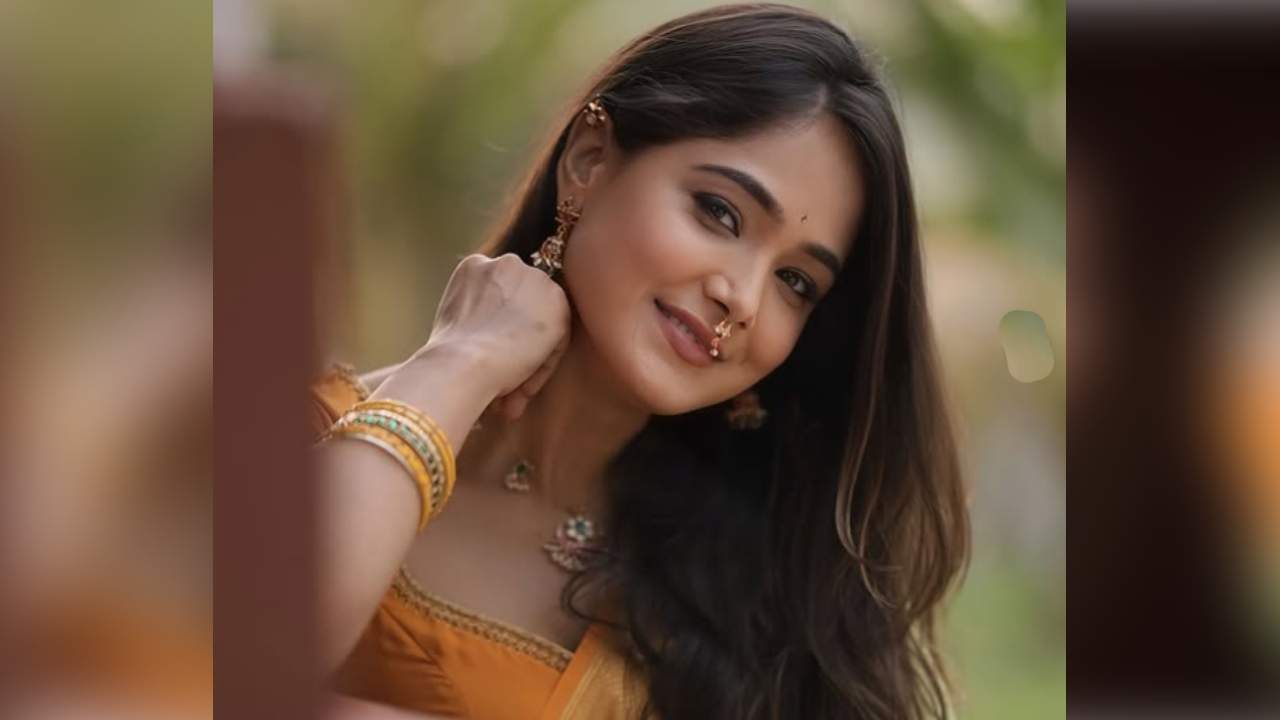 Mokshitha Pai: ಮೂಗುತಿ ಸುಂದರಿ: ಹೊಸ ಫೋಟೋ ಶೂಟ್ನಲ್ಲಿ ಮಿಂಚಿದ ಮೋಕ್ಷಿತಾ ಪೈ - Image 1