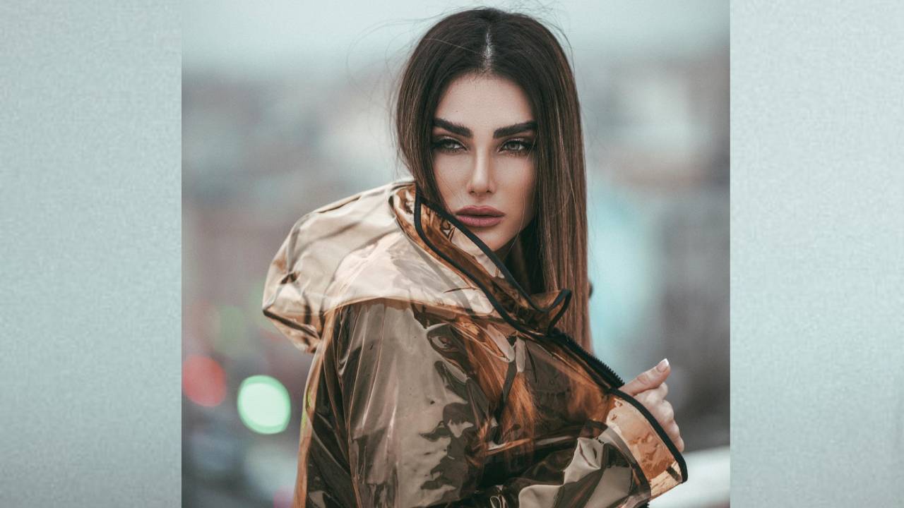 Monsoon Fashion 2025: ಮಳೆಗಾಲಕ್ಕೆ ಲಗ್ಗೆ ಇಟ್ಟ ಕಲರ್ಫುಲ್ ರೈನ್ಕೋಟ್ಸ್ - Image 3