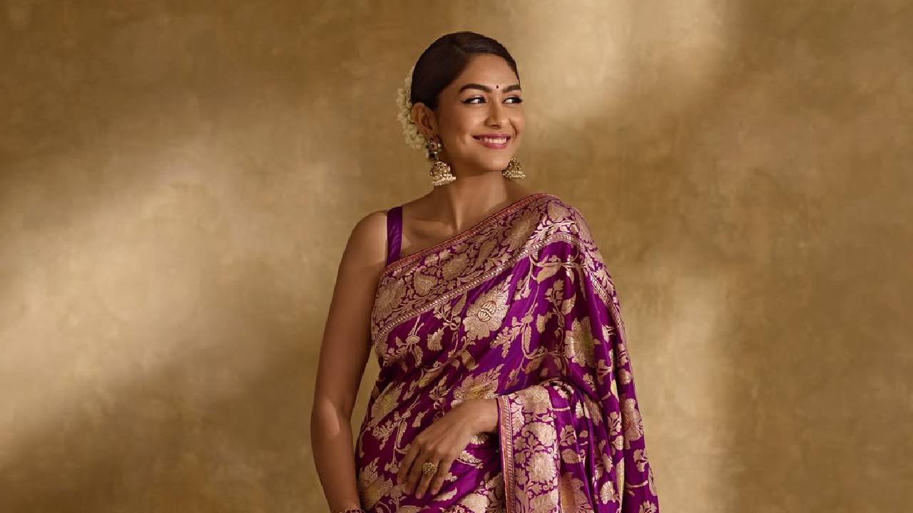 Bollywood Stars: ಕೈಮಗ್ಗದ ಸೀರೆಯಲ್ಲಿ ಮಿಂಚಿದ ಬಾಲಿವುಡ್ ತಾರೆಯರ ಕ್ಯೂಟ್ ಫೋಟೋಶೂಟ್ ಇಲ್ಲಿದೆ! - Image 5