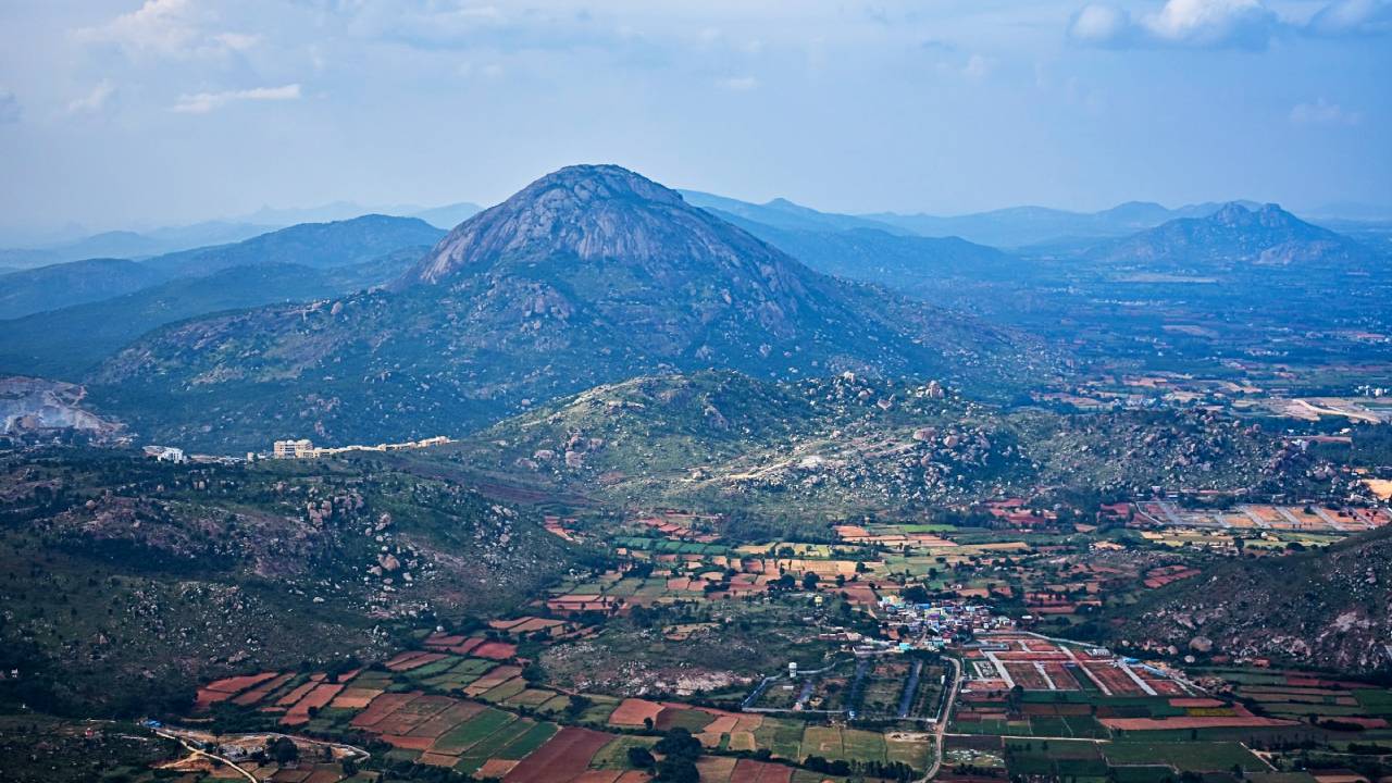 ಪ್ರೇಮಿಗಳಿಗೆ ಶಾಕ್‌ ನೀಡಿದ ಚಿಕ್ಕಬಳ್ಳಾಪುರ ಜಿಲ್ಲಾಡಳಿತ