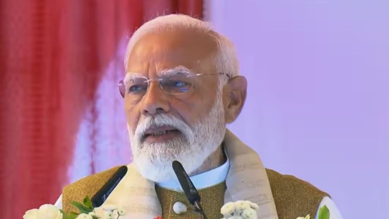ಕೇರಳದಲ್ಲಿ ವಿವಿಧ ಯೋಜನೆಗಳಿಗೆ ಚಾಲನೆ ನೀಡಿದ ಪ್ರಧಾನಿ ಮೋದಿ