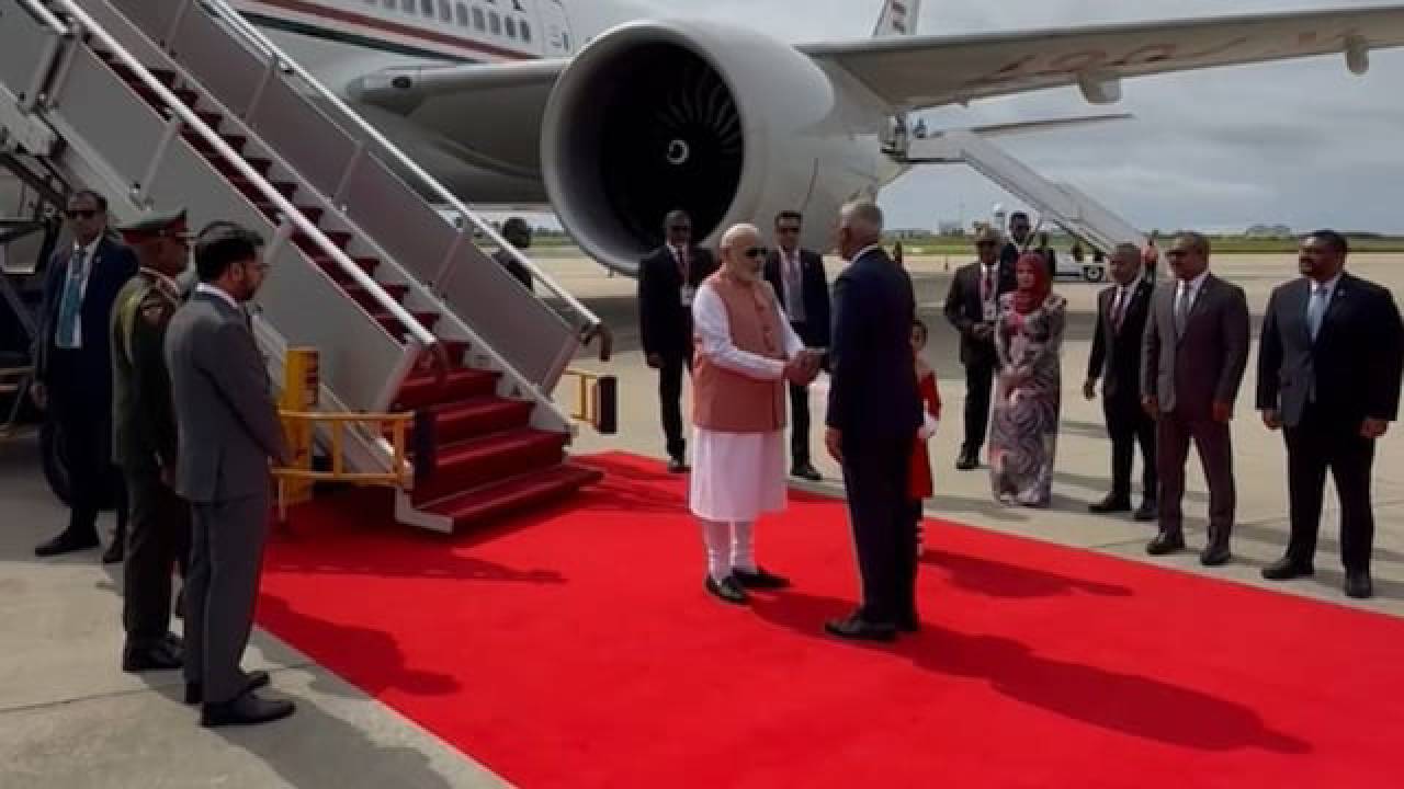 Narendra Modi ಮಾಲ್ಡೀವ್ಸ್‌ನಲ್ಲಿ ಮೋದಿಗೆ ಅದ್ಧೂರಿ ಸ್ವಾಗತ; ಮೊಳಗಿದ ವಂದೇ ಮಾತರಂ