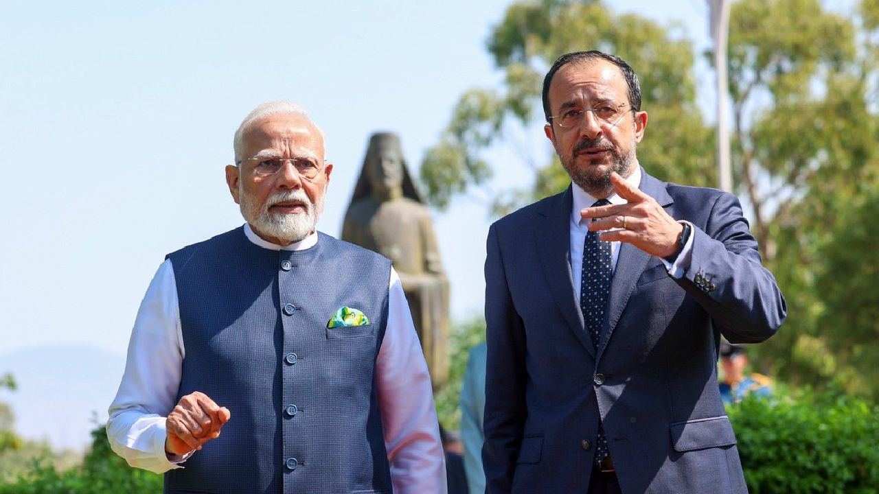 Narendra Modi: ಪ್ರಧಾನಿ ಮೋದಿಗೆ ಸೈಪ್ರಸ್ನ ಅತ್ಯುನ್ನತ ನಾಗರಿಕ ಗೌರವ ಪ್ರದಾನ; ಫೋಟೋಸ್ ನೋಡಿ - Image 3