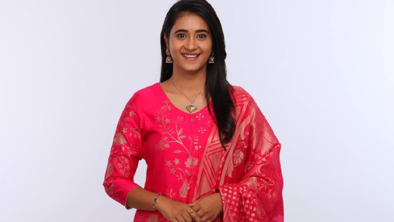 Nee Iralu Jotheyalli: ಎರಡು ತದ್ವಿರುದ್ಧ ಮನಸುಗಳ ಹೊಚ್ಚ ಹೊಸ ಧಾರಾವಾಹಿ "ನೀ ಇರಲು ಜೊತೆಯಲ್ಲಿ" ಅತೀ ಶೀಘ್ರದಲ್ಲೇ ಬಿಡುಗಡೆ! - Image 5