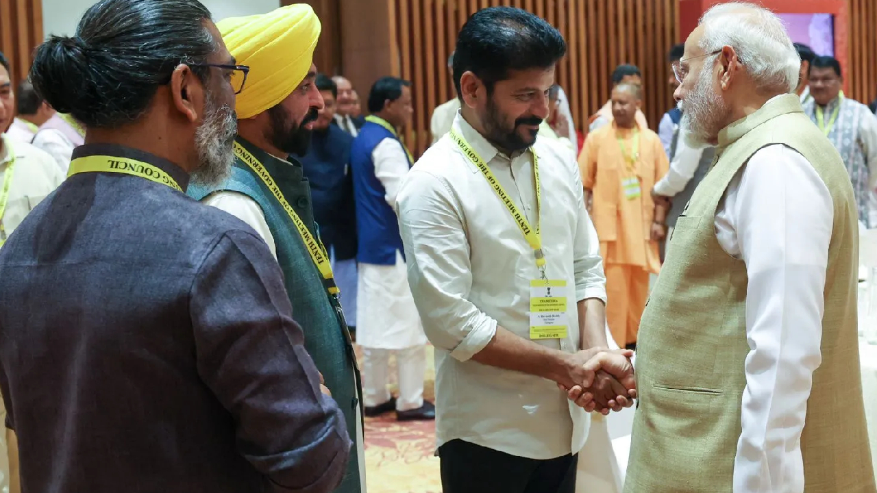Neeti Ayoga Meeting: ಕೇಂದ್ರ, ರಾಜ್ಯ ಸರ್ಕಾರಗಳು ಟೀ ಇಂಡಿಯಾದ ರೀತಿಯಲ್ಲಿ ಕೆಲಸ ಮಾಡಬೇಕು; ನೀತಿ ಆಯೋಗದ ಸಭೆಯಲ್ಲಿ ಒಗ್ಗಟ್ಟಿನ ಮಂತ್ರ ಪಠಿಸಿದ ಮೋದಿ - Image 4