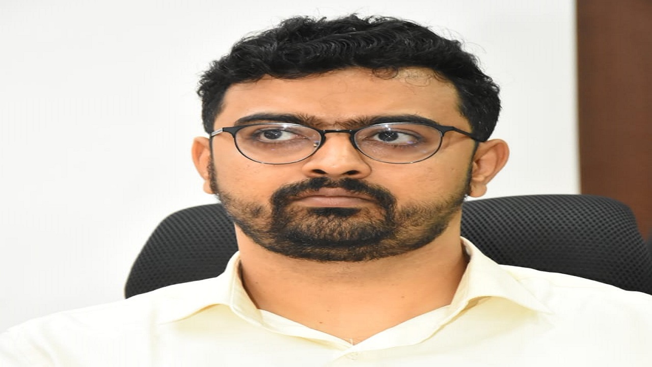 Chikkaballapur News: ಚಿಕ್ಕಬಳ್ಳಾಪುರ ಜಿಲ್ಲಾ ಪಂಚಾಯತ್ ನ ಮುಖ್ಯ ಕಾರ್ಯನಿರ್ವಹಕಾಧಿಕಾರಿಯಾಗಿ ಡಾ.ವೈ.ನವೀನ್ ಭಟ್ ಅಧಿಕಾರ ಸ್ವೀಕಾರ