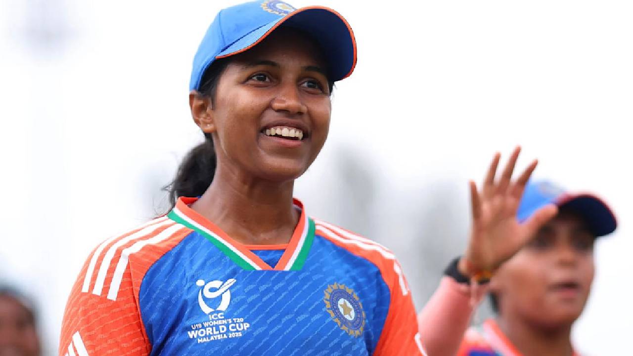 ಮಹಾರಾಣಿ ಟ್ರೋಫಿ ಹರಾಜು; ನಿಕಿ ಪ್ರಸಾದ್ ದುಬಾರಿ ಆಟಗಾರ್ತಿ