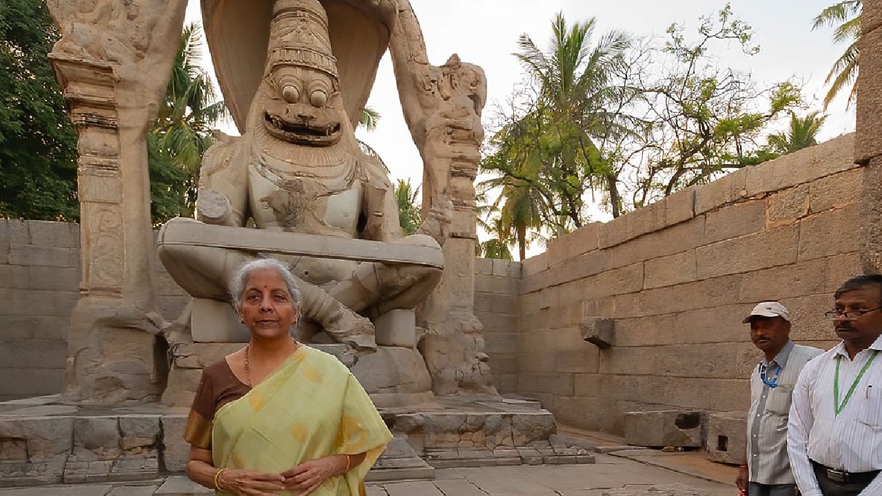 ಹಂಪಿಯ ಕಳಪೆ ನಿರ್ವಹಣೆ; ಕೇಂದ್ರ ಸಚಿವೆ ನಿರ್ಮಲಾ ಸೀತಾರಾಮನ್ ಗರಂ