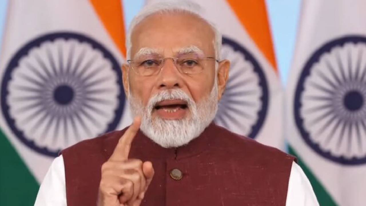 ರಕ್ತ ಮತ್ತು ನೀರು ಒಟ್ಟಿಗೆ ಹರಿಯಲು ಸಾಧ್ಯವಿಲ್ಲ; ಪಾಕ್ಗೆ ಮೋದಿ ಎಚ್ಚರಿಕೆ