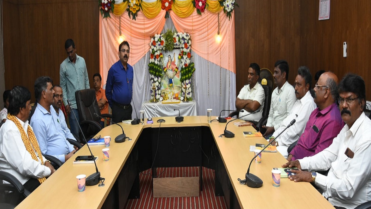 ಸಮಾಜದ ಅಂಕುಡೊಂಕುಗಳನ್ನು ತಿದ್ದಿದ ನಿಜಶರಣ ಅಂಬಿಗರ ಚೌಡಯ್ಯ: ಜಿಲ್ಲಾಧಿಕಾರಿ ಪಿ.ಎನ್.ರವೀಂದ್ರ