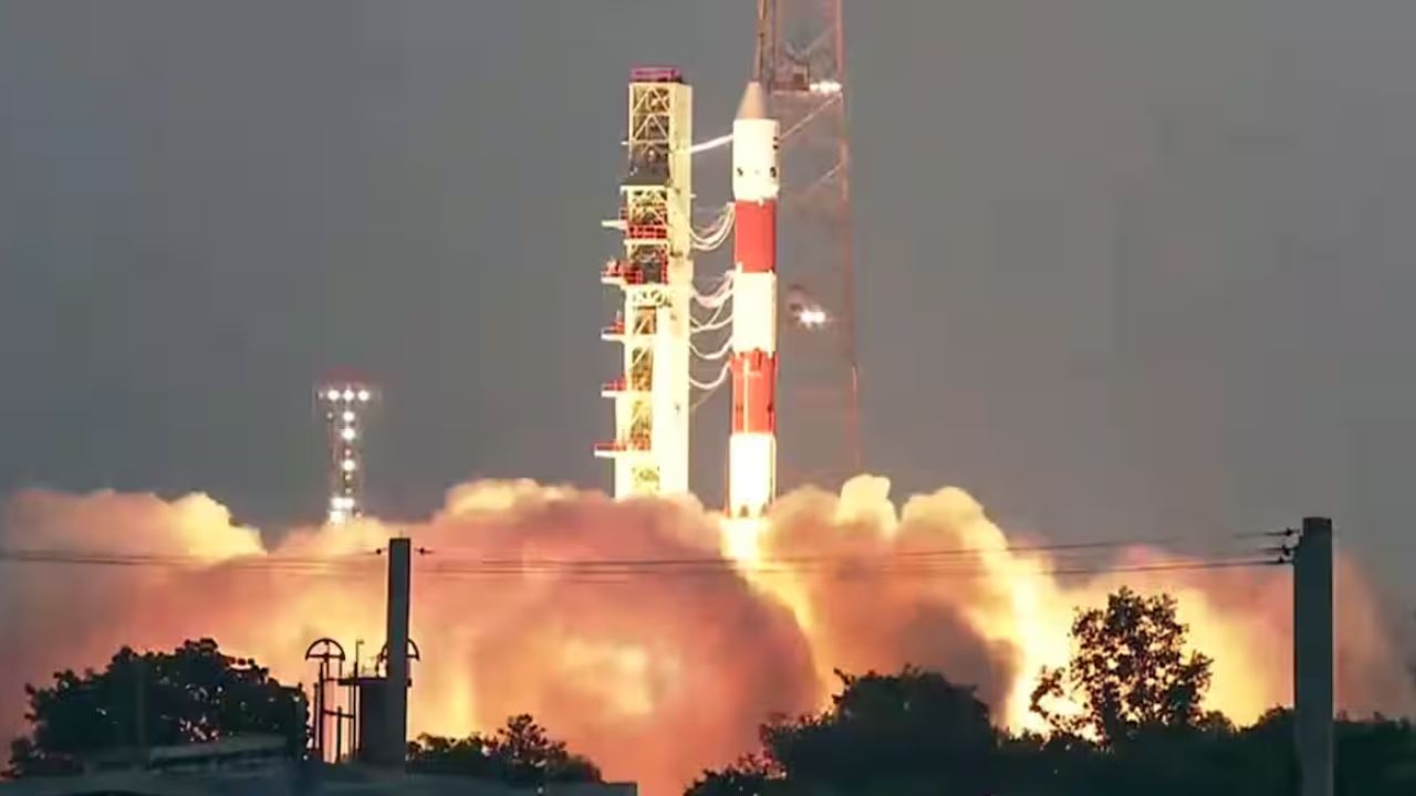 ಉಡಾವಣೆಯಾದ ಕೆಲವೇ ಕ್ಷಣಗಳಲ್ಲಿ ತೊಂದರೆಗೆ ಸಿಲುಕಿದ ಪಿಎಸ್ಎಲ್ ವಿ -ಸಿ62