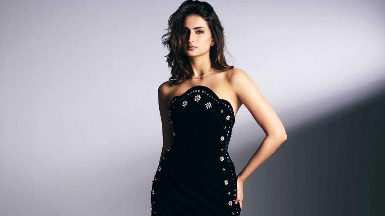 Star Fashion 2026: ನಟಿ ಪಲಕ್‌ ತಿವಾರಿಯ ದುಬಾರಿ ವೆಲ್ವೆಟ್‌ ಮೆರ್ಮೈಡ್‌ ಗೌನ್‌ - Image 1