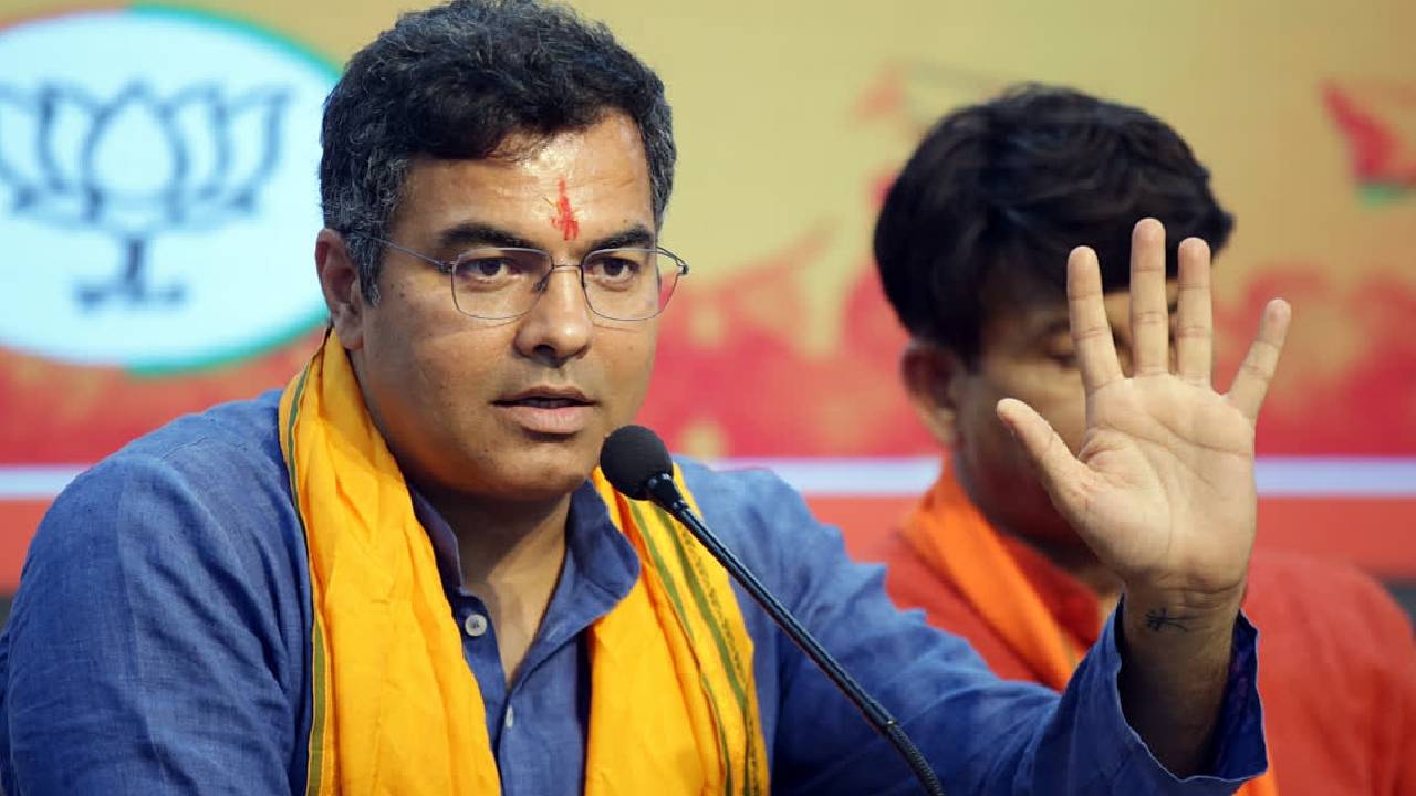 Delhi Election Results 2025: ದಿಲ್ಲಿ ಮಾಜಿ ಸಿಎಂ ಅರವಿಂದ್‌ ಕೇಜ್ರಿವಾಲ್‌ ವಿರುದ್ಧ ಬಿಜೆಪಿಯ ಪರ್ವೇಶ್‌ ವರ್ಮಾಗೆ ಜಯ; ಯಾರಿವರು? ಹಿನ್ನೆಲೆ ಏನು?