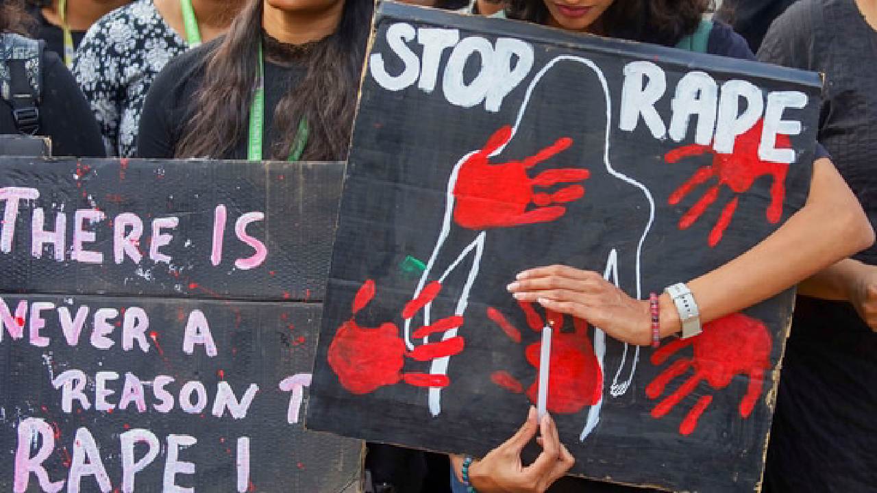 ಪ್ರಿಯಕರ ಮತ್ತವನ ಗೆಳೆಯನಿಂದಲೇ ಬಾಲಕಿ ಮೇಲೆ ಅತ್ಯಾಚಾರ