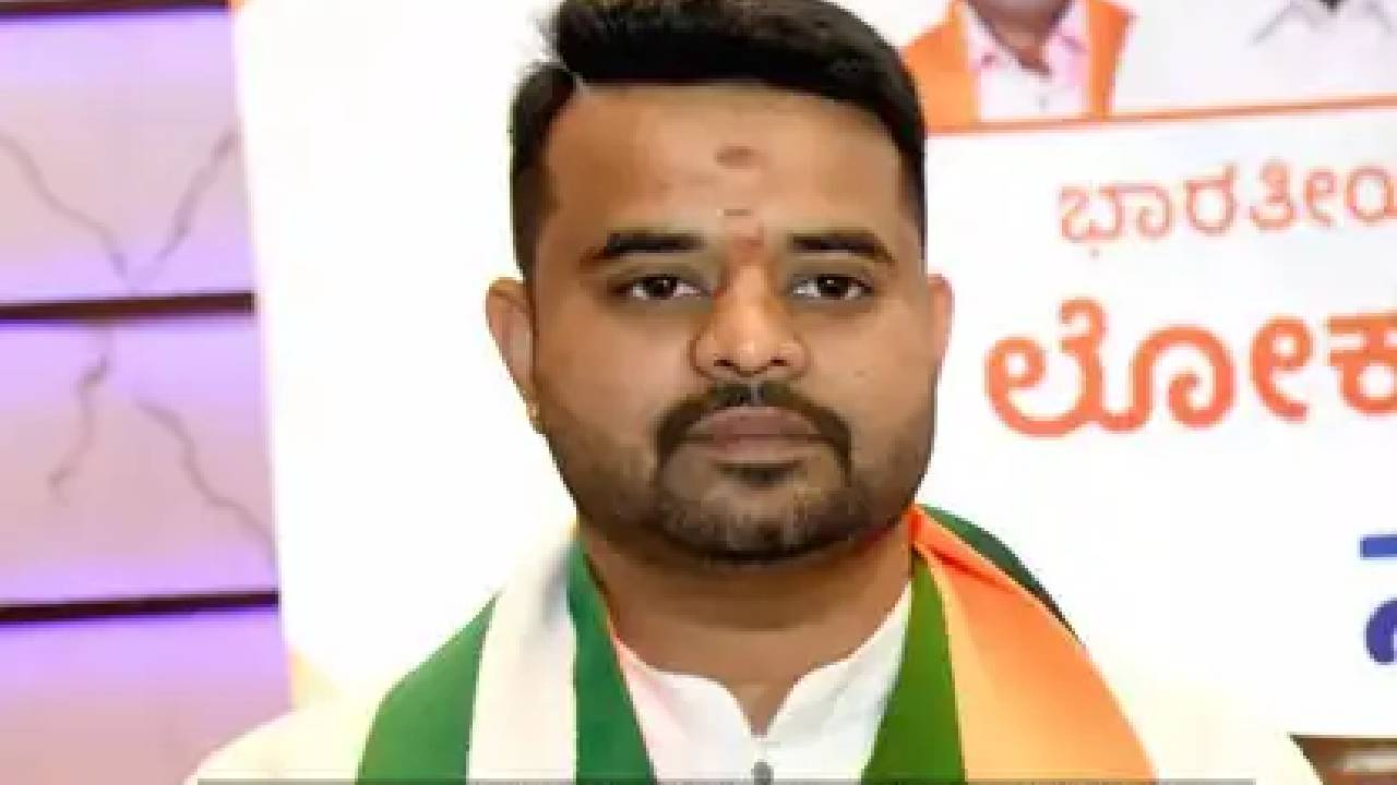 ಪ್ರಜ್ವಲ್‌ ರೇವಣ್ಣ ಮೊಬೈಲಲ್ಲಿತ್ತು 2000 ಅಶ್ಲೀಲ ಫೋಟೊ, ವಿಡಿಯೊ!