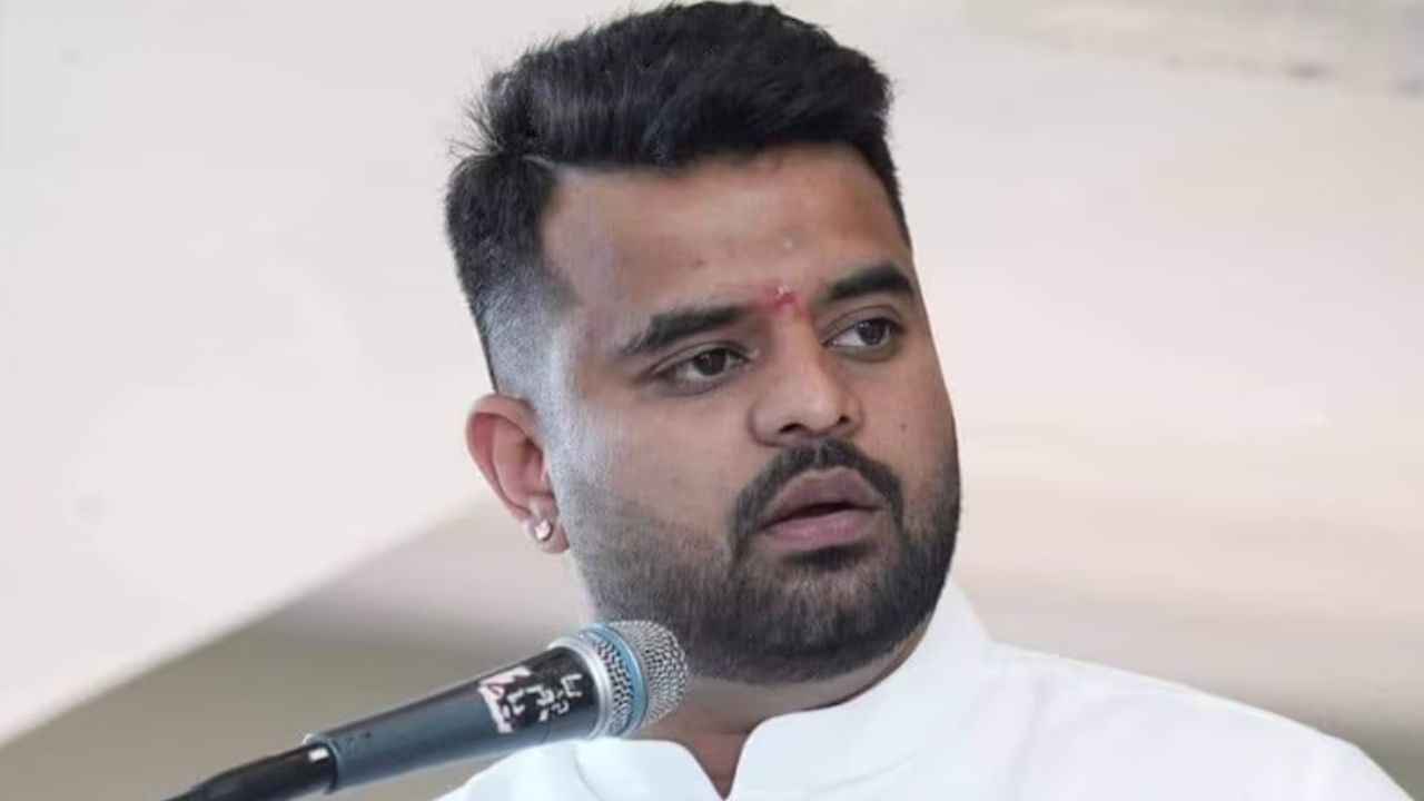 ಪ್ರಜ್ವಲ್ ರೇವಣ್ಣ ಜಾಮೀನು ಅರ್ಜಿ ವಿಚಾರಣೆ ಜು.2ಕ್ಕೆ ಮುಂದೂಡಿದ ಹೈಕೋರ್ಟ್