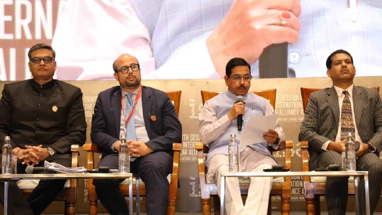 ಸೌರ ಗುರಿಸಾಧನೆಯಲ್ಲಿ ಜಿ.20 ರಾಷ್ಟ್ರಗಳ ಪೈಕಿ ಭಾರತವೇ ಮುಂಚೂಣಿ: ಜೋಶಿ