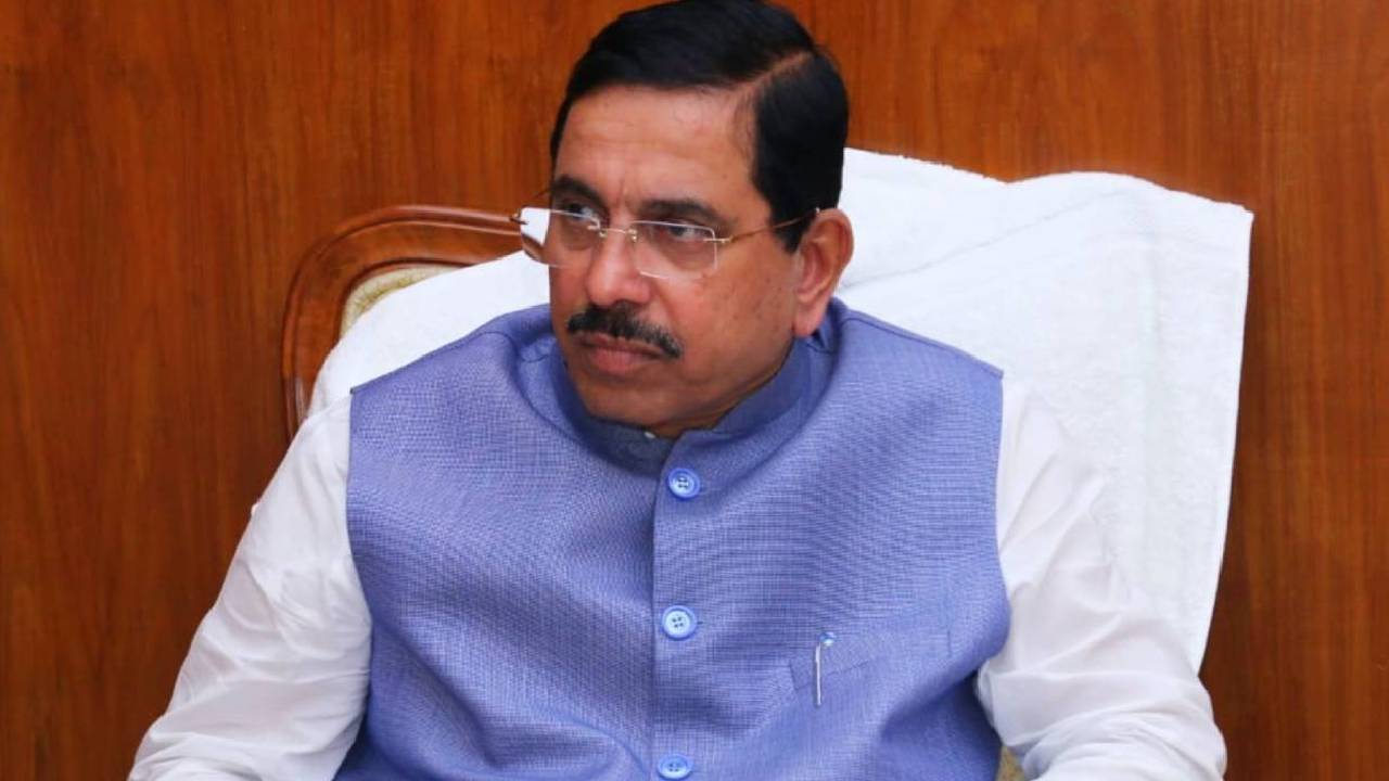 ಬೇಕಂತಲೇ ರಾಷ್ಟ್ರಪತಿ ಕಡೆಗಣಿಸಿದ ಮಮತಾ ಬ್ಯಾನರ್ಜಿ ಸರ್ಕಾರ: ಜೋಶಿ