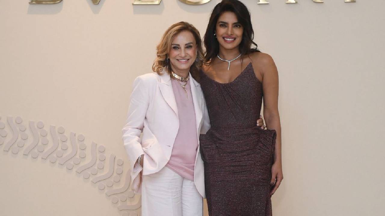 Priyanka Chopra: ಪ್ರಿಯಾಂಕಾ ಚೋಪ್ರಾ ಸ್ಟೈಲಿಶ್ ಲುಕ್‌ಗೆ ಫ್ಯಾನ್ಸ್ ಫುಲ್ ಫಿದಾ! ಇಲ್ಲಿದೆ ಫೋಟೊಸ್‌ - Image 5