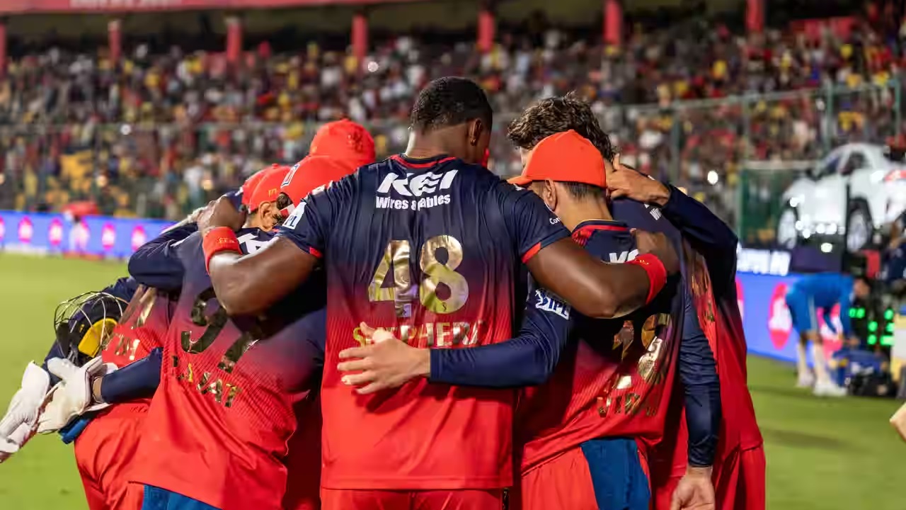 IPL 2025: ಇನ್ಸ್ಟಾಗ್ರಾಮ್ನಲ್ಲಿಯೂ ಎಲ್ಲಾ ತಂಡಗಳನ್ನು ಹಿಂದಿಕ್ಕಿದ ರಾಯಲ್ ಚಾಲೆಂಜರ್ಸ್ ಬೆಂಗಳೂರು! - Image 2