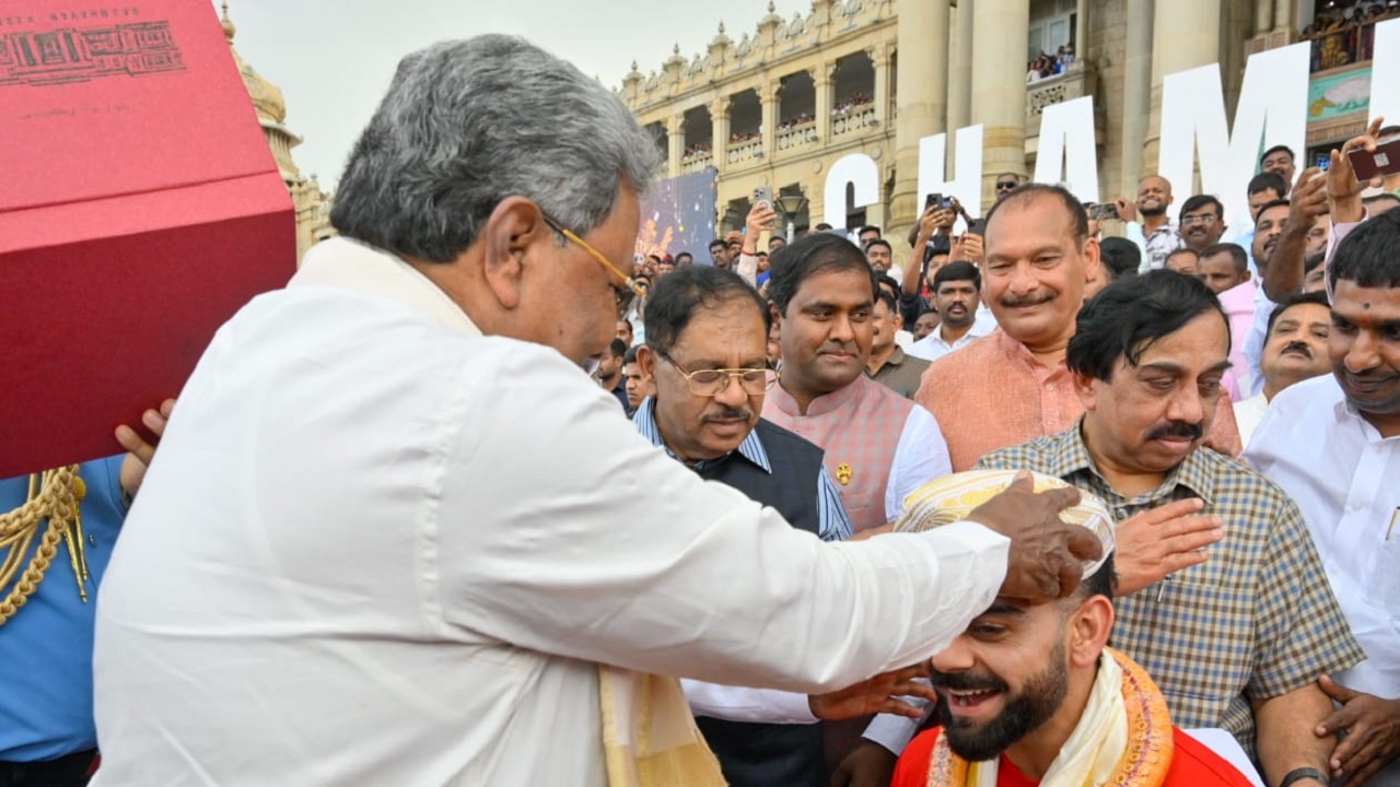 2025ರ ಐಪಿಎಲ್ ಚಾಂಪಿಯನ್ಸ್ ಆರ್ಸಿಬಿ ಆಟಗಾರರನ್ನು ಗೌರವಿಸಿದ ಕರ್ನಾಟಕ ಸರ್ಕಾರ! - Image 5