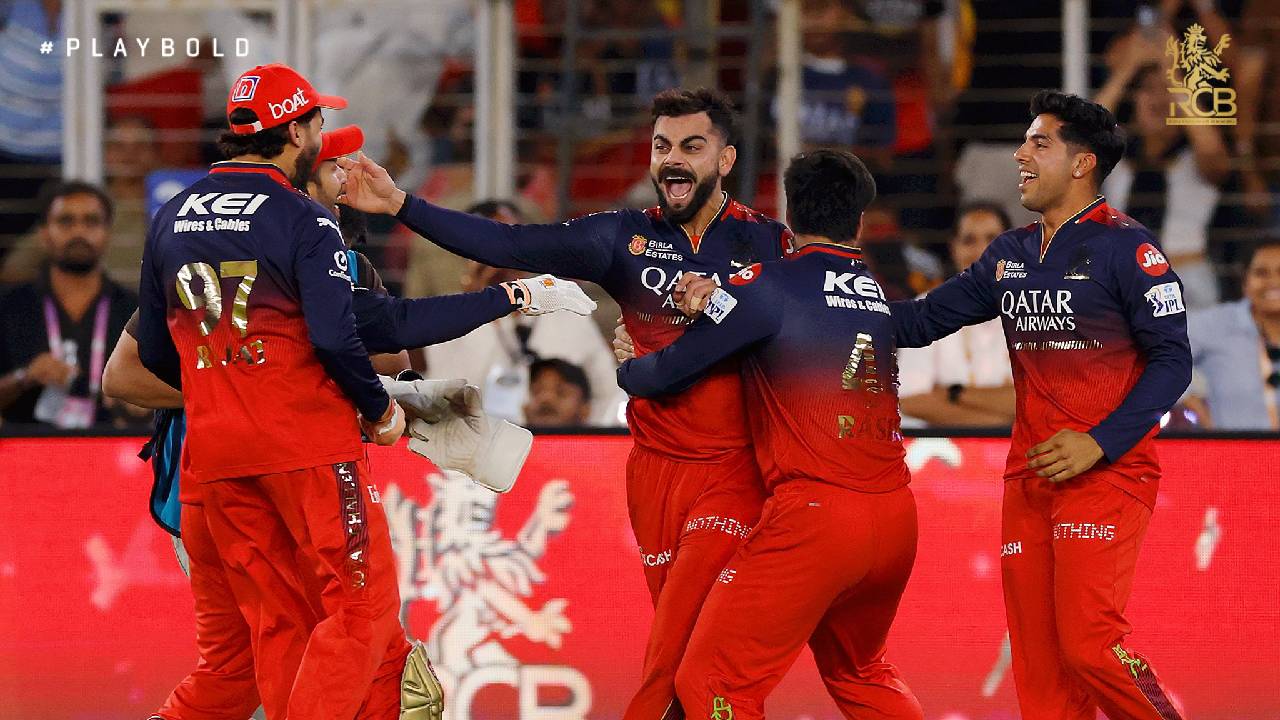 RCB: ಈ ಸಲ ಕಪ್ ನಮ್ದು; 18 ವರ್ಷಗಳ ಬಳಿಕ ಐಪಿಎಲ್ ಕಿರೀಟ ತೊಟ್ಟ ಆರ್ಸಿಬಿ: ಇಲ್ಲಿದೆ ರೋಚಕ ಕ್ಷಣಗಳು - Image 3