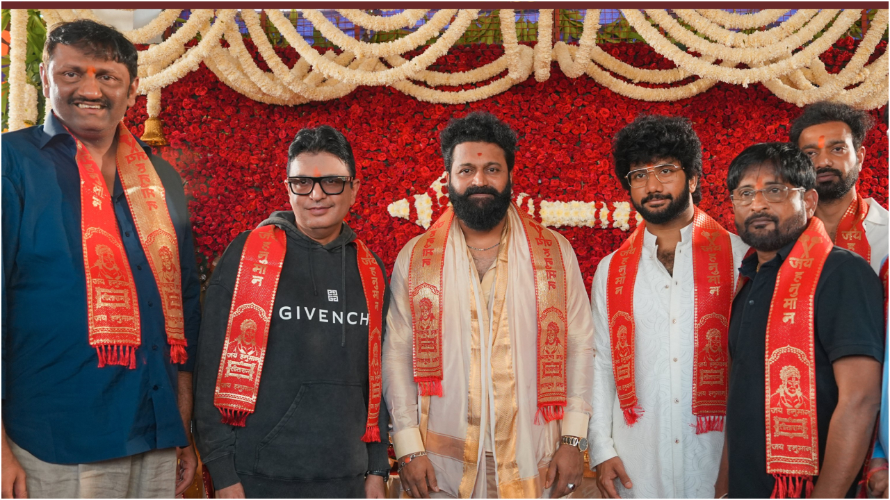 ʻಜೈ ಶ್ರೀ ರಾಮ..ʼ ಎನ್ನುತ್ತಾ ಅಂಜನಾದ್ರಿ ಬೆಟ್ಟದಲ್ಲಿ ʻಜೈ ಹನುಮಾನ್‌ʼ ಸಿನಿಮಾ ಆರಂಭಿಸಿದ ರಿಷಬ್‌ ಶೆಟ್ಟಿ; ಇಲ್ಲಿವೆ ಮುಹೂರ್ತದ ಫೋಟೋಗಳು - Image 4