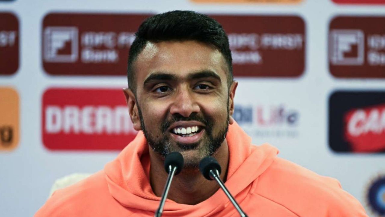 ಯುಎಇ ವಿರುದ್ಧ ಅರ್ಷದೀಪ್‌ಗೆ ಏಕೆ ಸ್ಥಾನ ನೀಡಿಲ್ಲ? ಅಶ್ವಿನ್ ಪ್ರಶ್ನೆ!