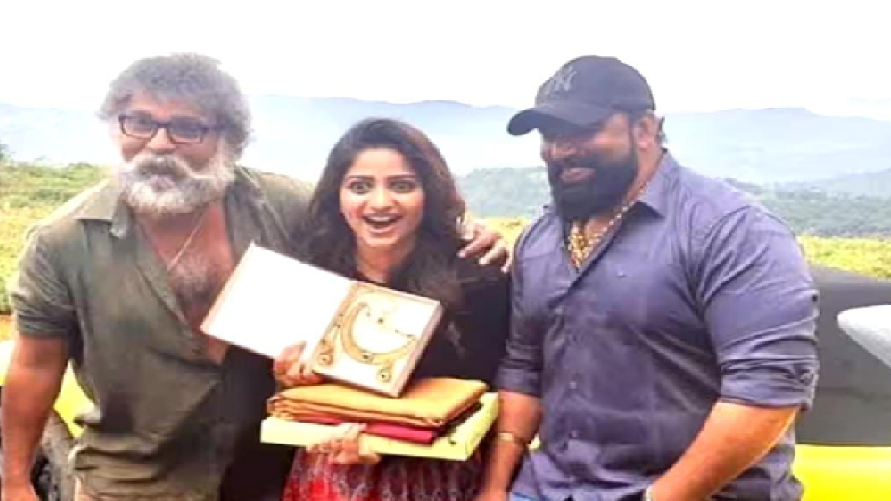 ರಚಿತಾ ರಾಮ್ ಗಿಫ್ಟ್ ಕೊಟ್ಟ ಆರೋಪಿ; ಕೊಲೆ ಕೇಸ್ನಲ್ಲಿ ಟ್ವಿಸ್ಟ್ !