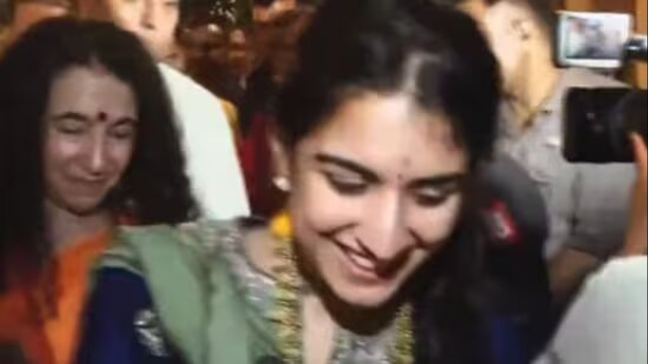 ಅಂಬಾನಿ ಕುಟುಂಬದ ನವ ದಂಪತಿಯಿಂದ ಪುಣ್ಯ ಸ್ನಾನ