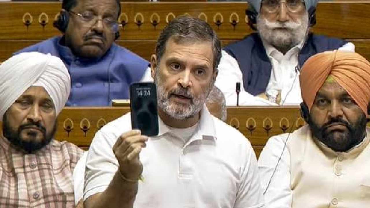 ಸಂಸತ್ ಭಾಷಣದಲ್ಲಿ ಮೋದಿ ವಿರುದ್ಧ ರಾಹುಲ್ ಕಿಡಿ!