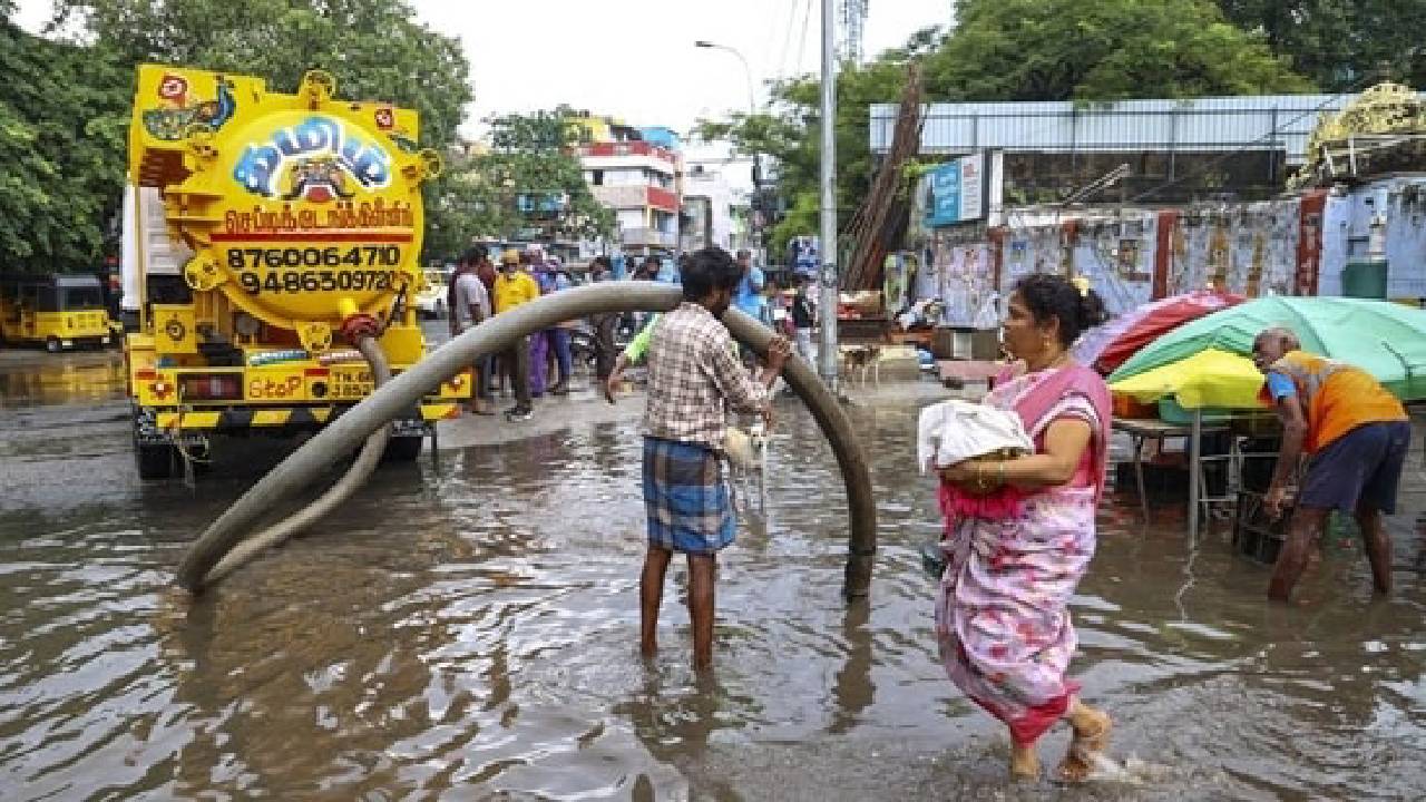 ಭಾರೀ ಮಳೆಗೆ ತತ್ತರಿಸಿದ ತಮಿಳುನಾಡು