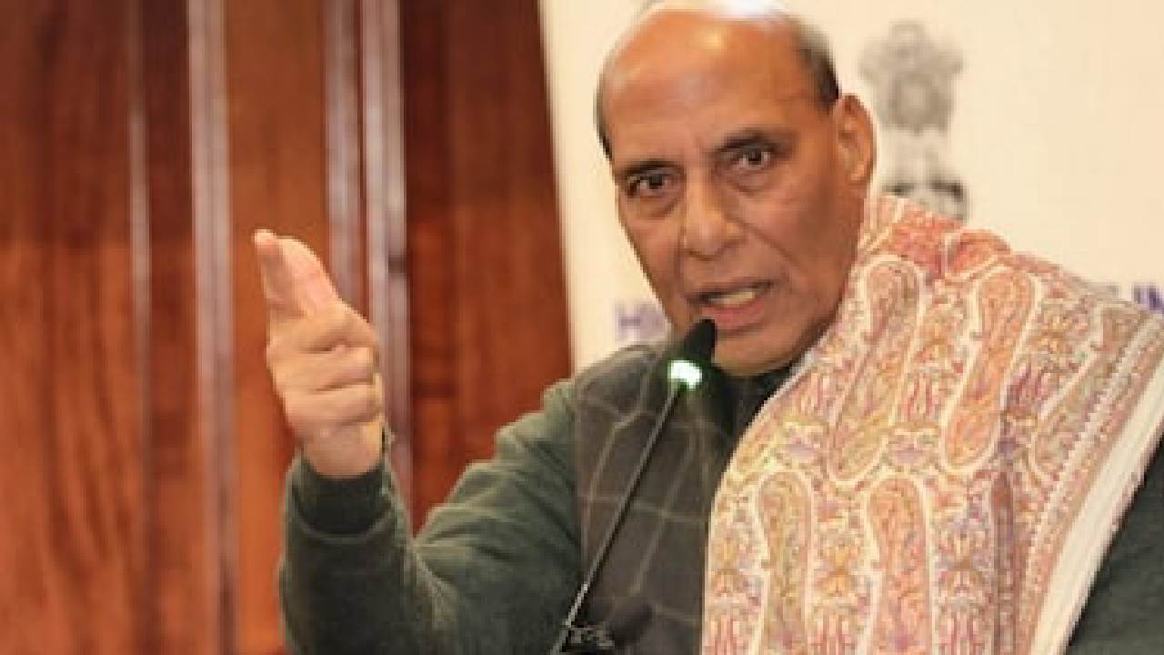 ರಾಹುಲ್‌ ಗಾಂಧಿಗೆ ವಾರ್ನಿಂಗ್‌ ಕೊಟ್ಟ ರಕ್ಷಣಾ ಸಚಿವ!