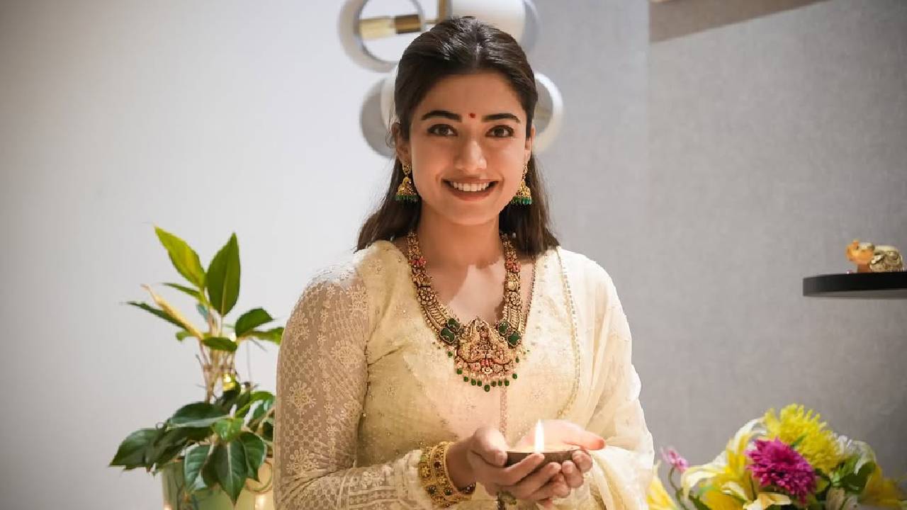 Rashmika Mandanna: ನ್ಯಾಷನಲ್ ಕ್ರಶ್ ಈಗ ವಿಲನ್; ಅಲ್ಲು-ಅಟ್ಲಿ-ದೀಪಿಕಾ ಚಿತ್ರದಲ್ಲಿ ರಶ್ಮಿಕಾಗೆ ನೆಗೆಟಿವ್ ರೋಲ್? - Image 4