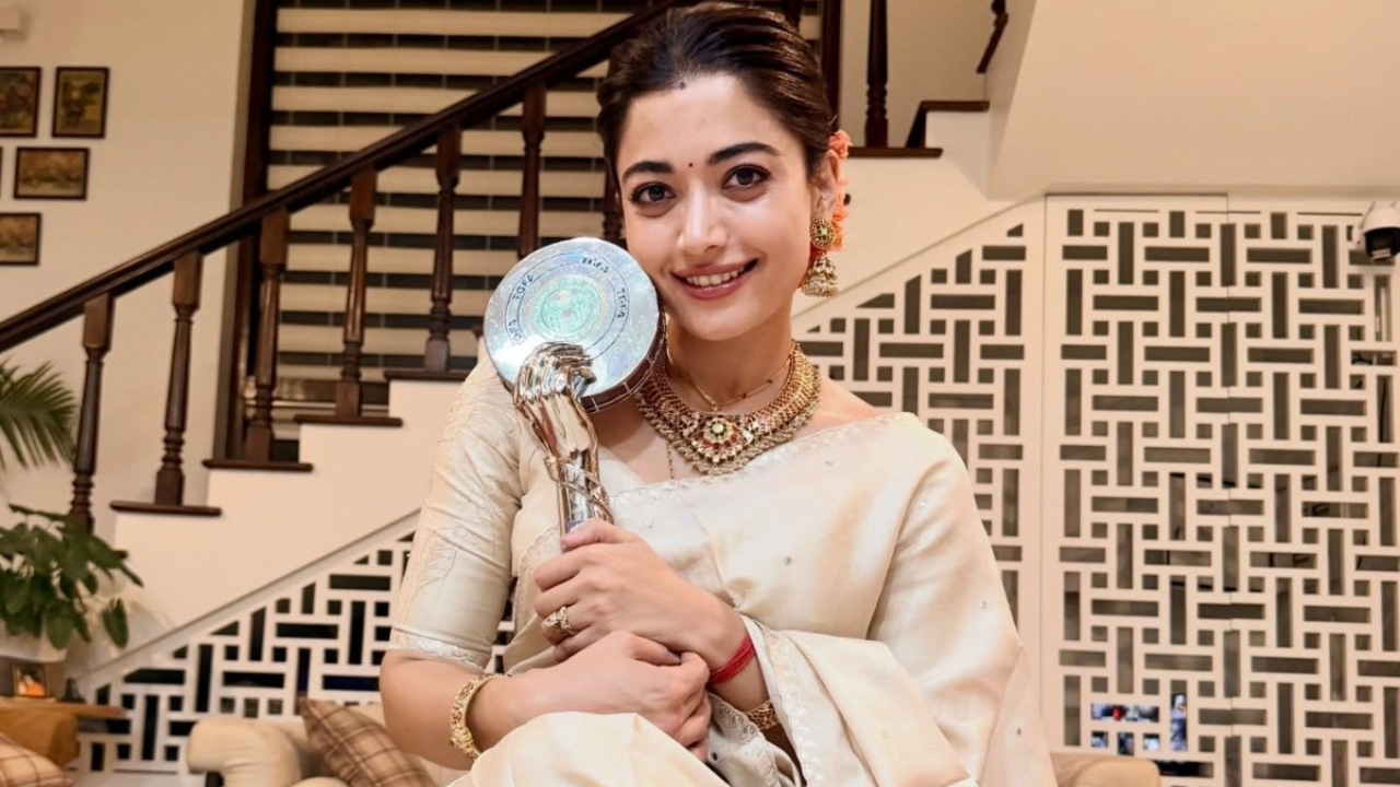 Photos: ಯುಗಾದಿ ಹಬ್ಬದಂದು ರಶ್ಮಿಕಾ ಮಂದಣ್ಣಗೆ ಡಬಲ್‌ ಸಂಭ್ರಮ; ಅತ್ತೆಯೊಂದಿಗೆ ಖುಷಿಯನ್ನು ಹಂಚಿಕೊಂಡಿದ್ದು ಹೀಗೆ! - Image 4