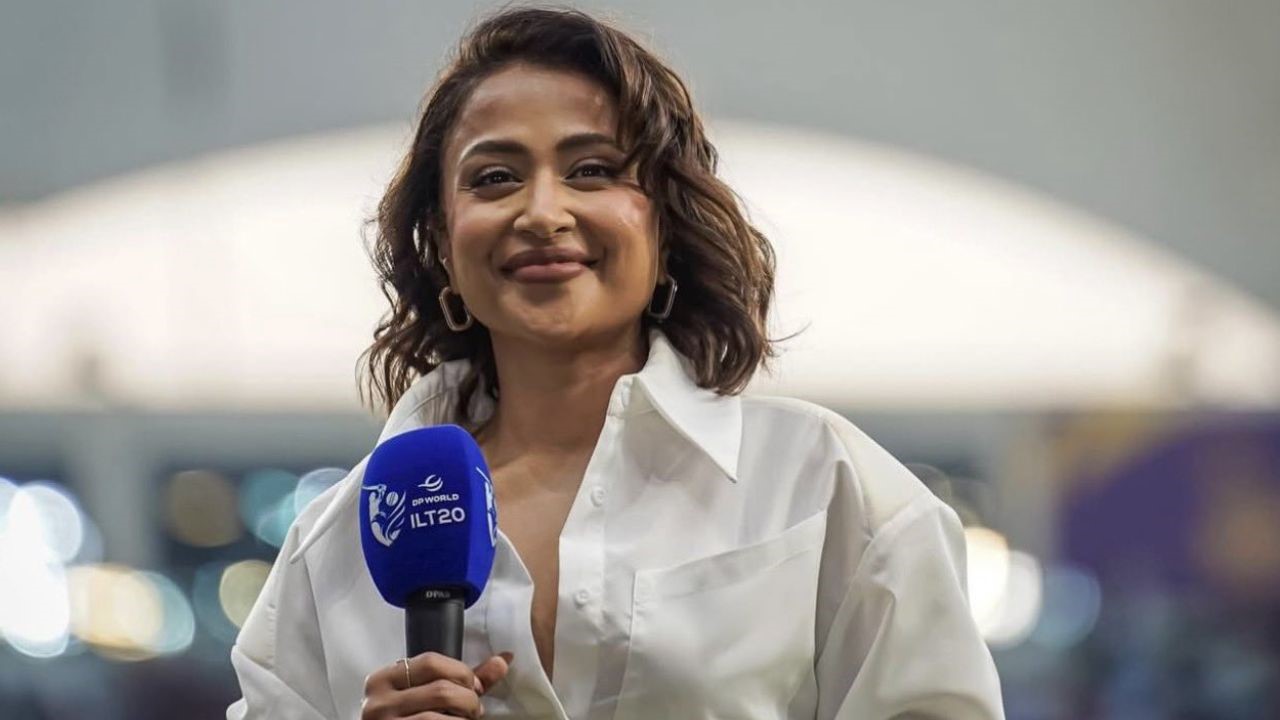 ʻದೇಶ ನನಗೆ ಮೊದಲುʼ-ಬಿಪಿಎಲ್‌ನಿಂದ ಹೊರ ನಡೆದ ಬಗ್ಗೆ ನಿರೂಪಕಿ ರಿಧಿಮಾ ಪಠಾಕ್‌ ಸ್ಪಷ್ಟನೆ!