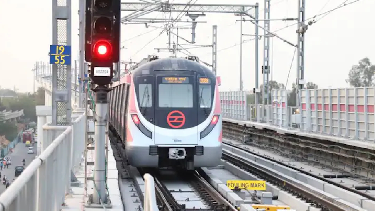 ದೇಶದ ಮೊದಲ ರಿಂಗ್ ಮೆಟ್ರೋ ಉದ್ಘಾಟಿಸಿದ ಪ್ರಧಾನಿ ಮೋದಿ