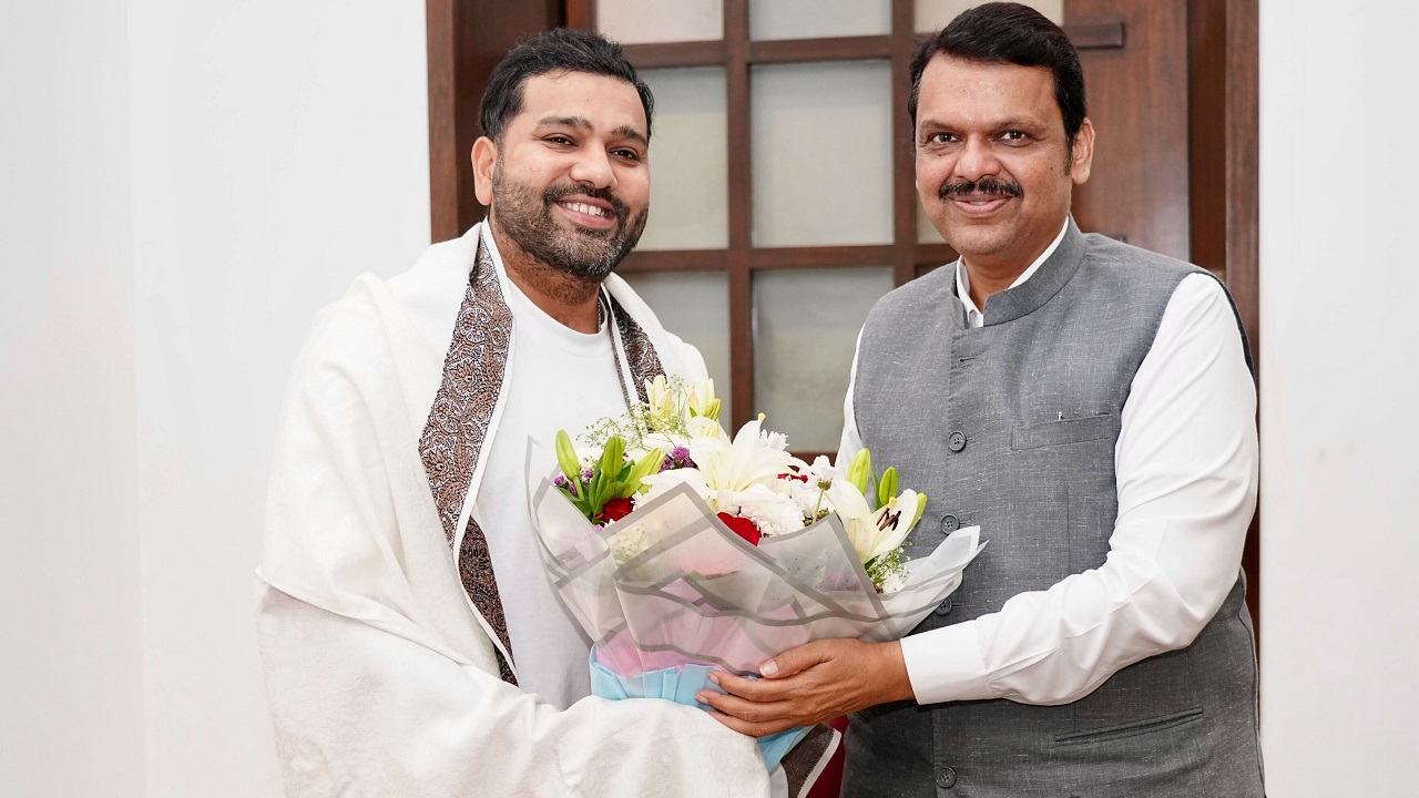 ರೋಹಿತ್ ಶರ್ಮಾಗೆ ಮಹಾರಾಷ್ಟ್ರ ಸಿಎಂ ಫಡ್ನವಿಸ್ ಸನ್ಮಾನ!