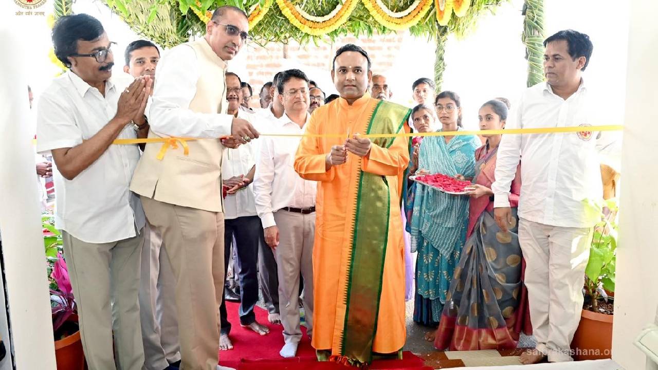 ಶಾಲಾ ಸಮಯದಲ್ಲೇ ಮಕ್ಕಳಿಗೆ ಗುಣಮಟ್ಟದ ಶಿಕ್ಷಣ ಸಿಗಲಿ: ಸದ್ಗುರು
