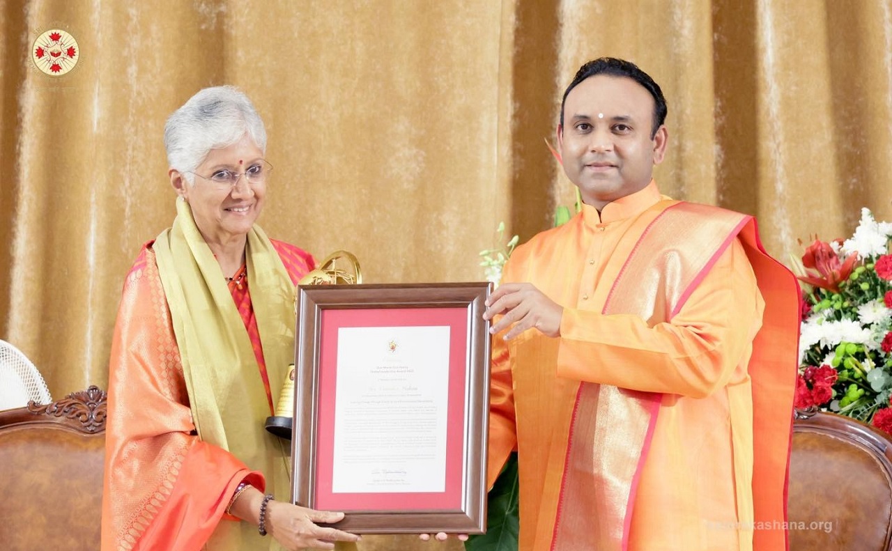 ವಿದ್ಯೆಯು ವಿನಯ, ಉತ್ತಮ ನಡತೆ ಕೊಡಬೇಕು