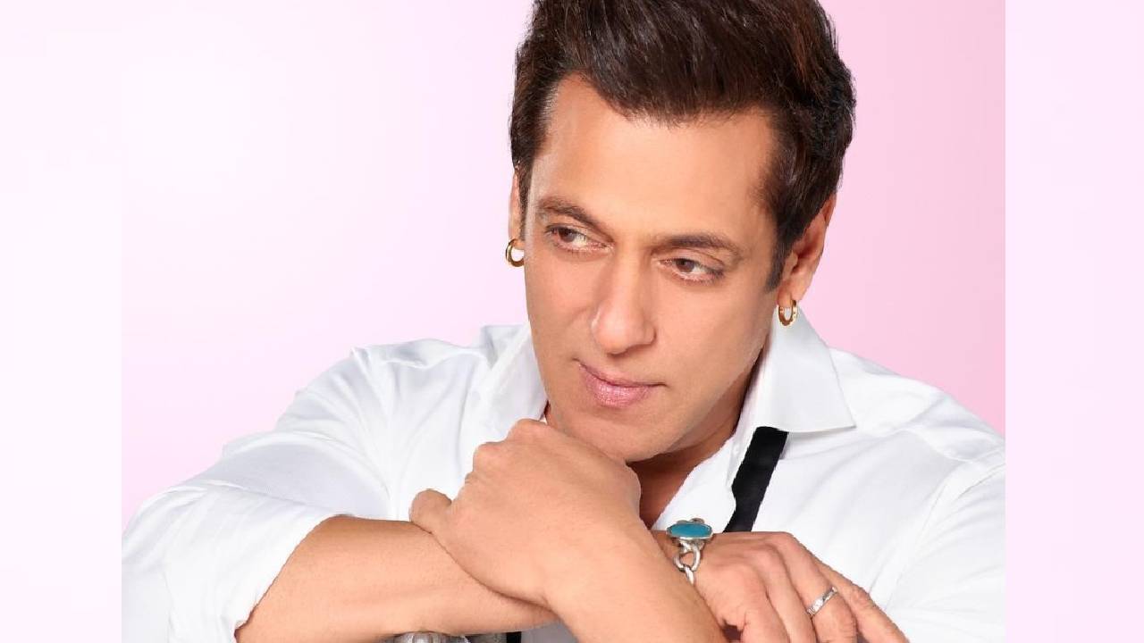 Star Fashion 2025: ಟಾಪ್‌ ಟ್ರೆಂಡ್‌ ಲಿಸ್ಟ್ ಸೇರಿರುವ ಸಲ್ಮಾನ್‌ ಖಾನ್‌ ಫ್ಯಾಷನ್‌ ಸ್ಟೇಟ್‌ಮೆಂಟ್‌ಗಳಿವು! - Image 4