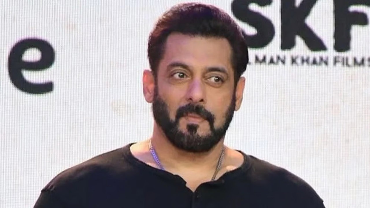 ಸಲ್ಮಾನ್ ಖಾನ್ ಭಯೋತ್ಪಾದಕ ಎಂದು ಕರೆದ ಪಾಕ್
