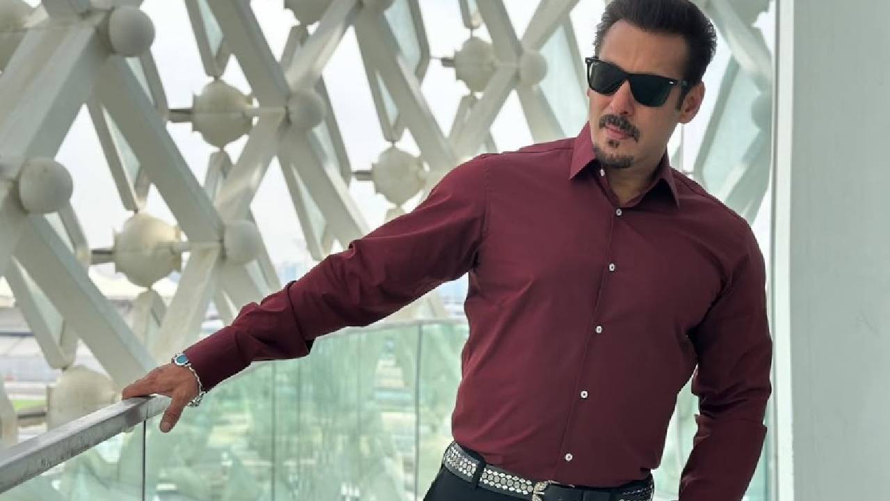 Star Fashion 2025: ಟಾಪ್‌ ಟ್ರೆಂಡ್‌ ಲಿಸ್ಟ್ ಸೇರಿರುವ ಸಲ್ಮಾನ್‌ ಖಾನ್‌ ಫ್ಯಾಷನ್‌ ಸ್ಟೇಟ್‌ಮೆಂಟ್‌ಗಳಿವು! - Image 2