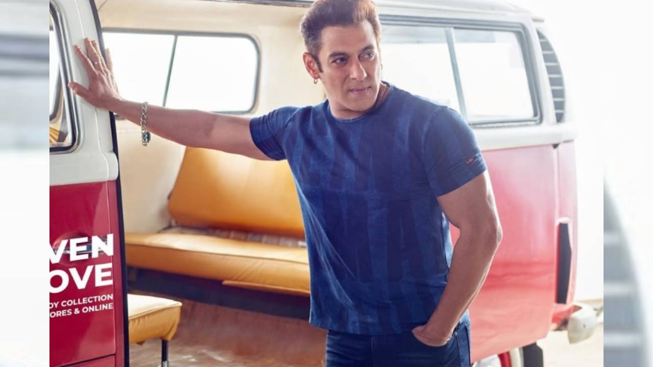 Star Fashion 2025: ಟಾಪ್‌ ಟ್ರೆಂಡ್‌ ಲಿಸ್ಟ್ ಸೇರಿರುವ ಸಲ್ಮಾನ್‌ ಖಾನ್‌ ಫ್ಯಾಷನ್‌ ಸ್ಟೇಟ್‌ಮೆಂಟ್‌ಗಳಿವು! - Image 3