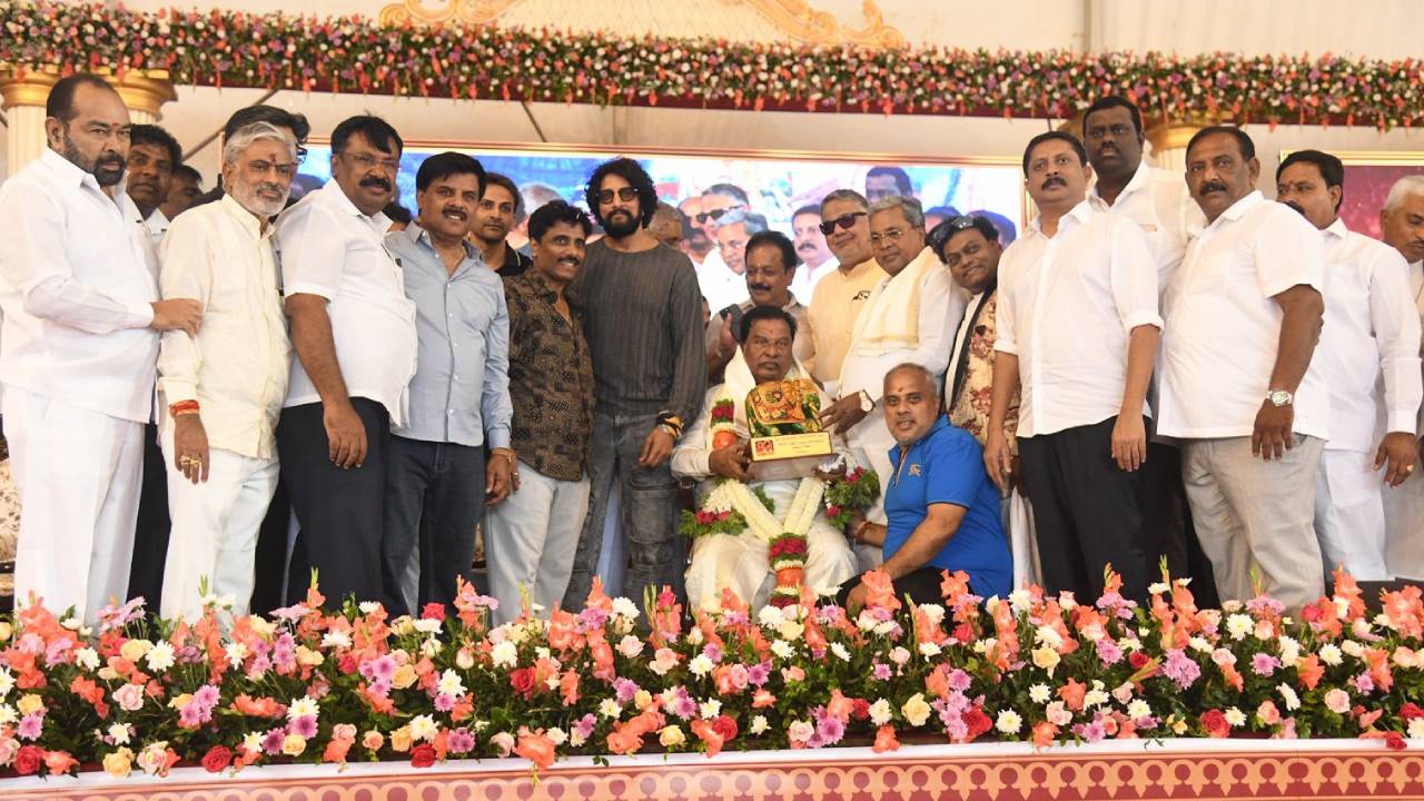 Sandesh Nagaraj: ನಿರ್ಮಾಪಕ ಸಂದೇಶ್ ನಾಗರಾಜ್ ಹುಟ್ಟುಹಬ್ಬ; ಸಿಎಂ ಸಿದ್ದರಾಮಯ್ಯ, ಕಿಚ್ಚ ಸುದೀಪ್ ಭಾಗಿ