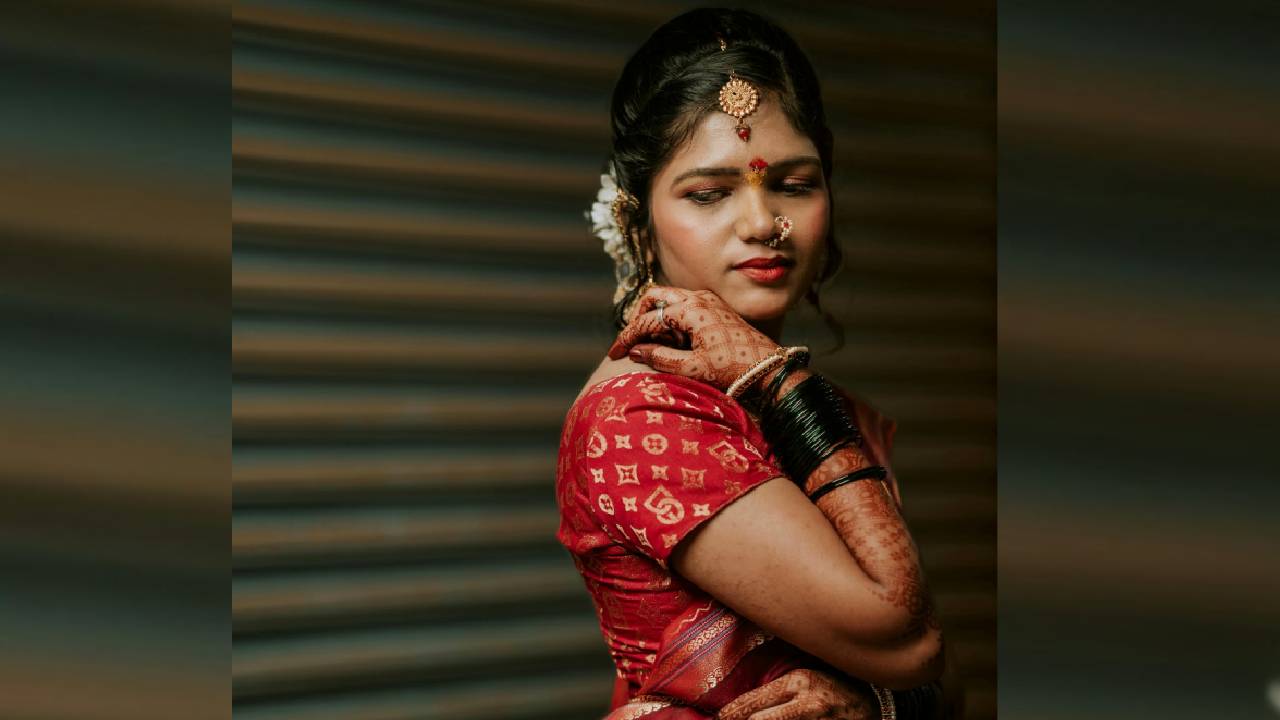 Saree Fashion 2025: ಅಜ್ಜಿ ಕಾಲದ ಡಿಸೈನ್‌ನ ಸೀರೆಗೂ ನೀಡಬಹುದು ನ್ಯೂ ಲುಕ್ - Image 3