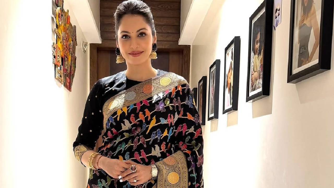 Star Saree Fashion 2025: ನಟಿ ಇಶಾ ಕೊಪ್ಪಿಕರ್‌ ಸೀರೆಯಲ್ಲಿ ಪಕ್ಷಿಗಳ ಕಲರವ - Image 4