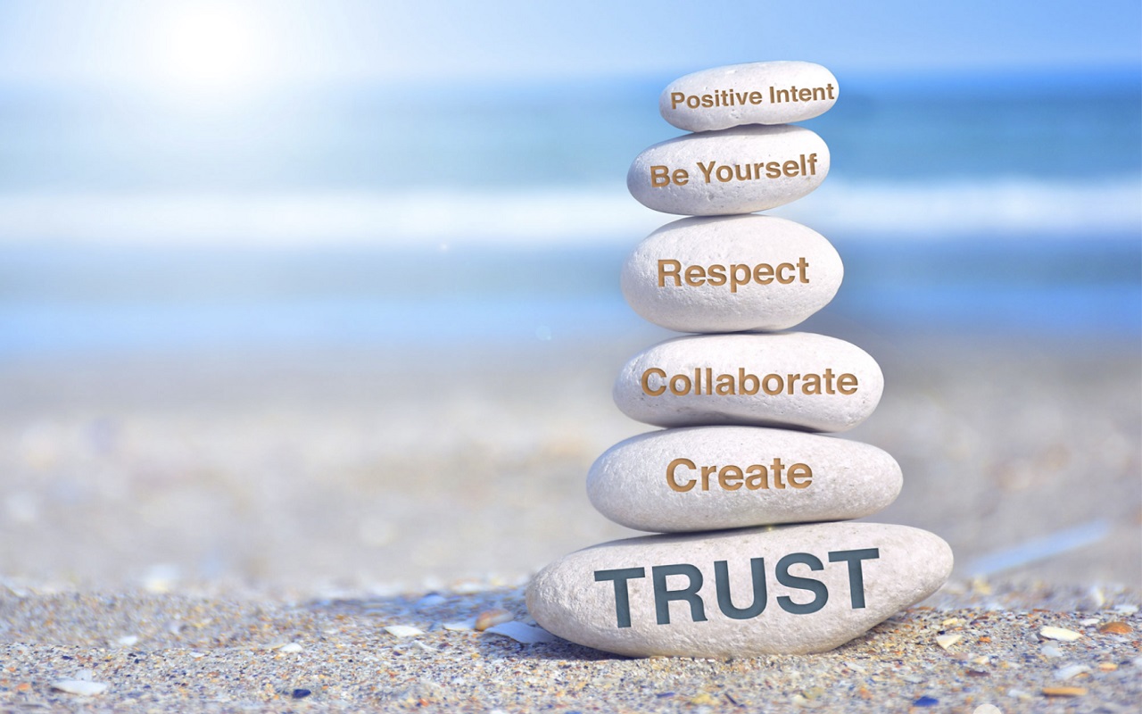 Roopa Gururaj Column: ಹಂಗಿನರಮನೆಗಿಂತ ವಿಂಗಡದ ಗುಡಿಲೇಸು...