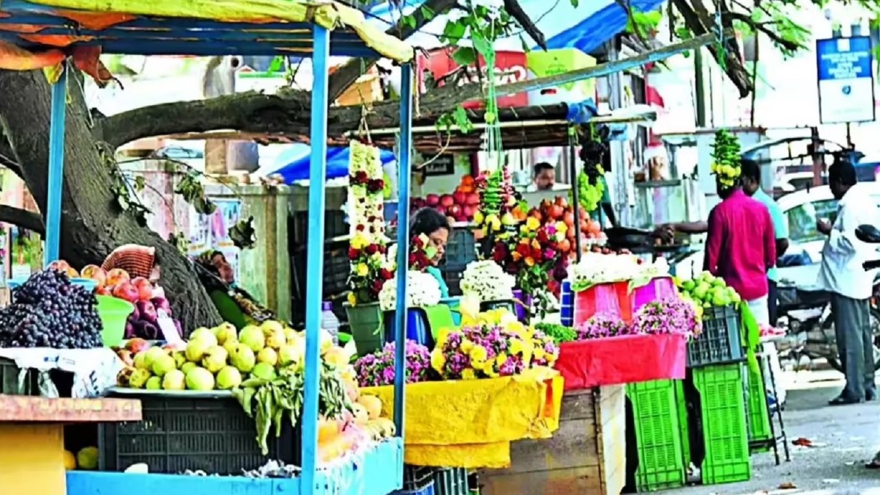 ಬೀದಿ ಬದಿ ವ್ಯಾಪಾರಿಗಳಿಗೆ ಅಂಗಡಿ ಮಳಿಗೆ ನಿರ್ಮಾಣ : ಉಪಾಧ್ಯಕ್ಷ ನಾಗರಾಜ್