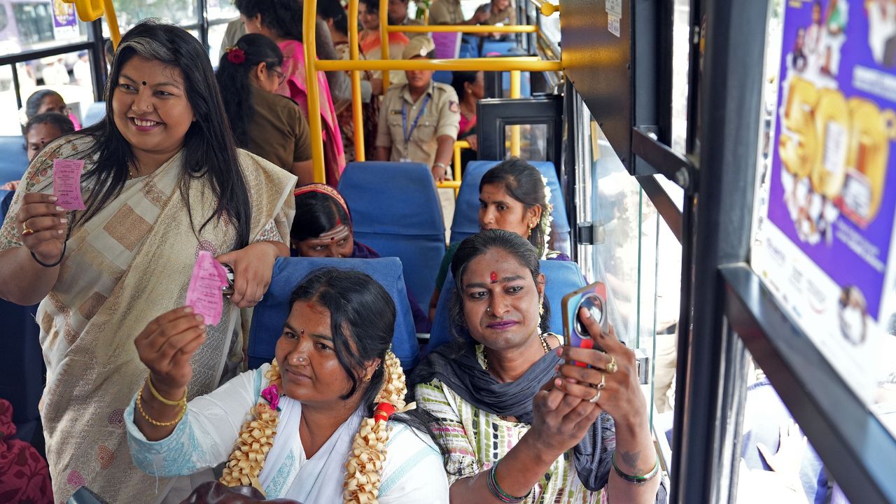 Shakti Scheme: ಶಕ್ತಿ ಯೋಜನೆಯಡಿ 500 ಕೋಟಿ ಗಡಿ ದಾಡಿದ ಮಹಿಳಾ ಪ್ರಯಾಣಿಕರ ಸಂಖ್ಯೆ! - Image 6